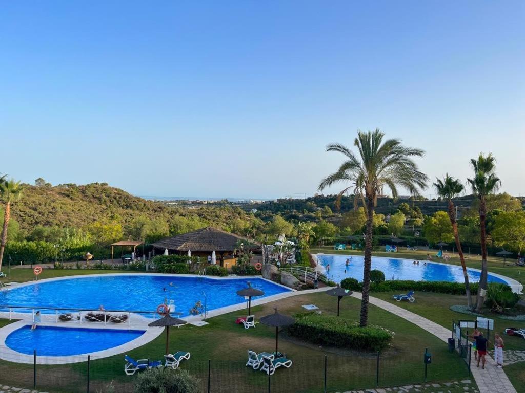 Moderno Vistas A La Montana Apartamento Estepona
